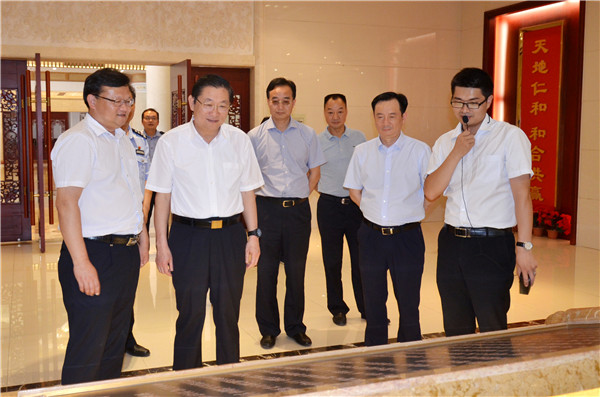 江西省政府副省长秦义视察luck18.jpg